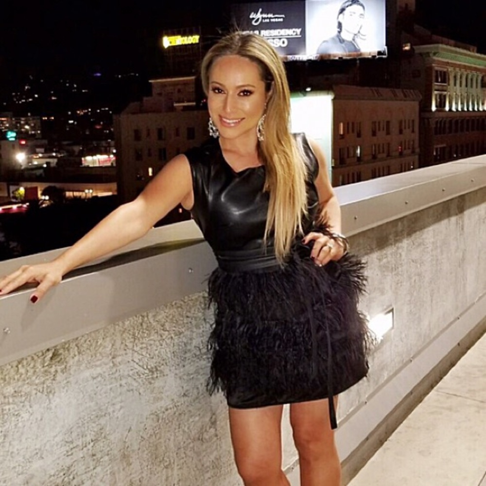 Sleeveless Black, Faux Feathered Dress! !